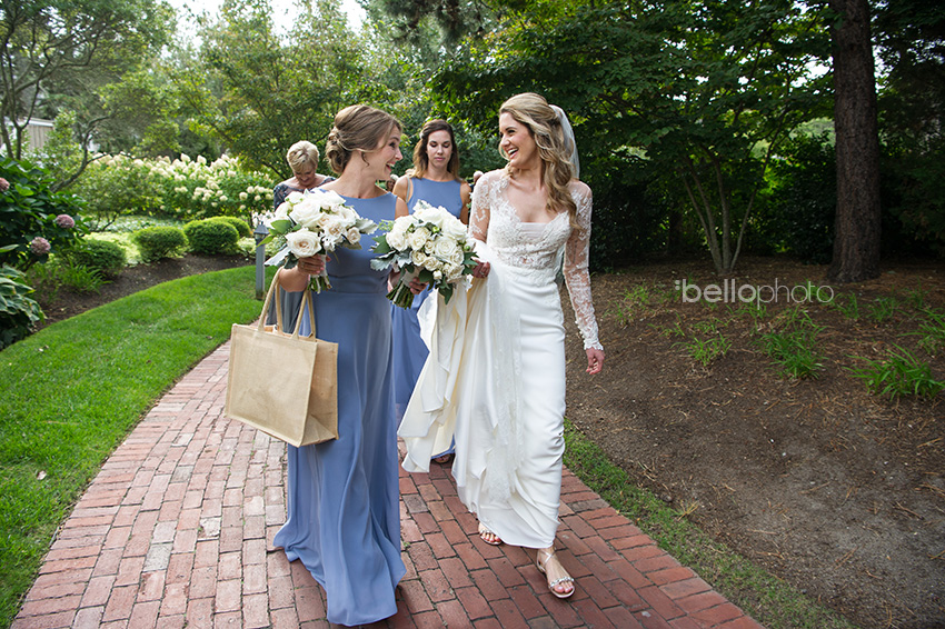 bride heading to wedding ceremony at wequassett