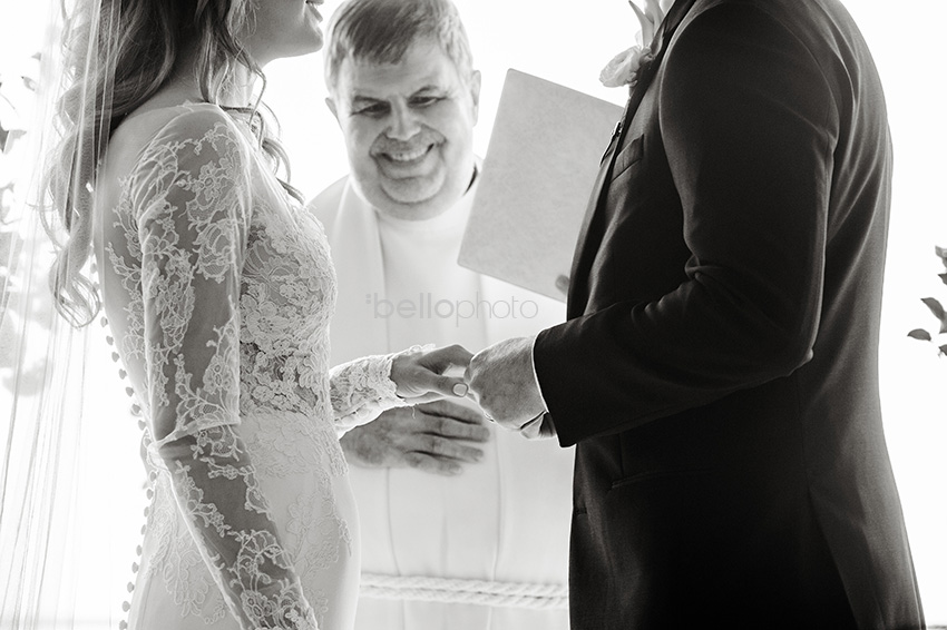 exchanging wedding rings